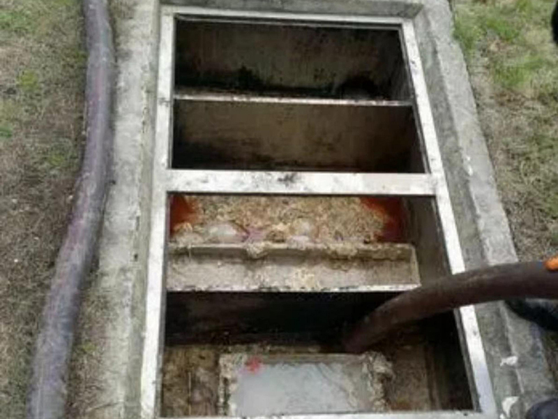 文教镇隔油池清理